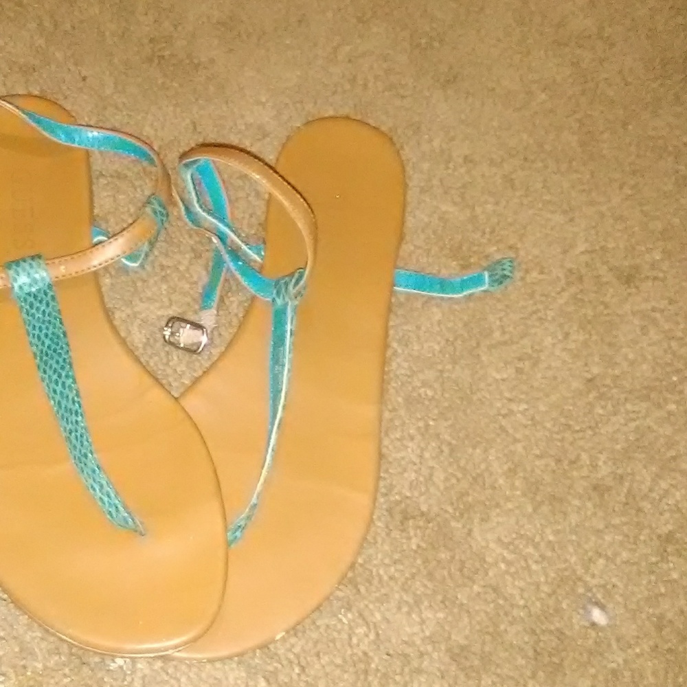 GUESS sandals